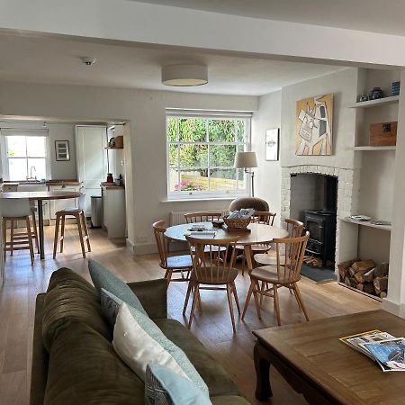 Billie'S Seaside Retreat Villa Lyme Regis Kültér fotó